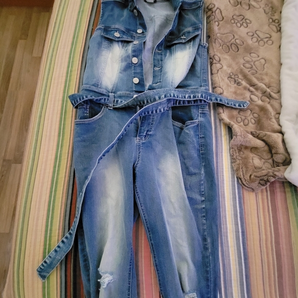 Jean one peice suit - Picture 2 of 3